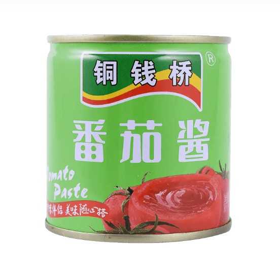 Cén chaoi a gcoinníonn pacáistiú greamaigh trátaí stánaithe úire agus cáilíocht le himeacht ama?